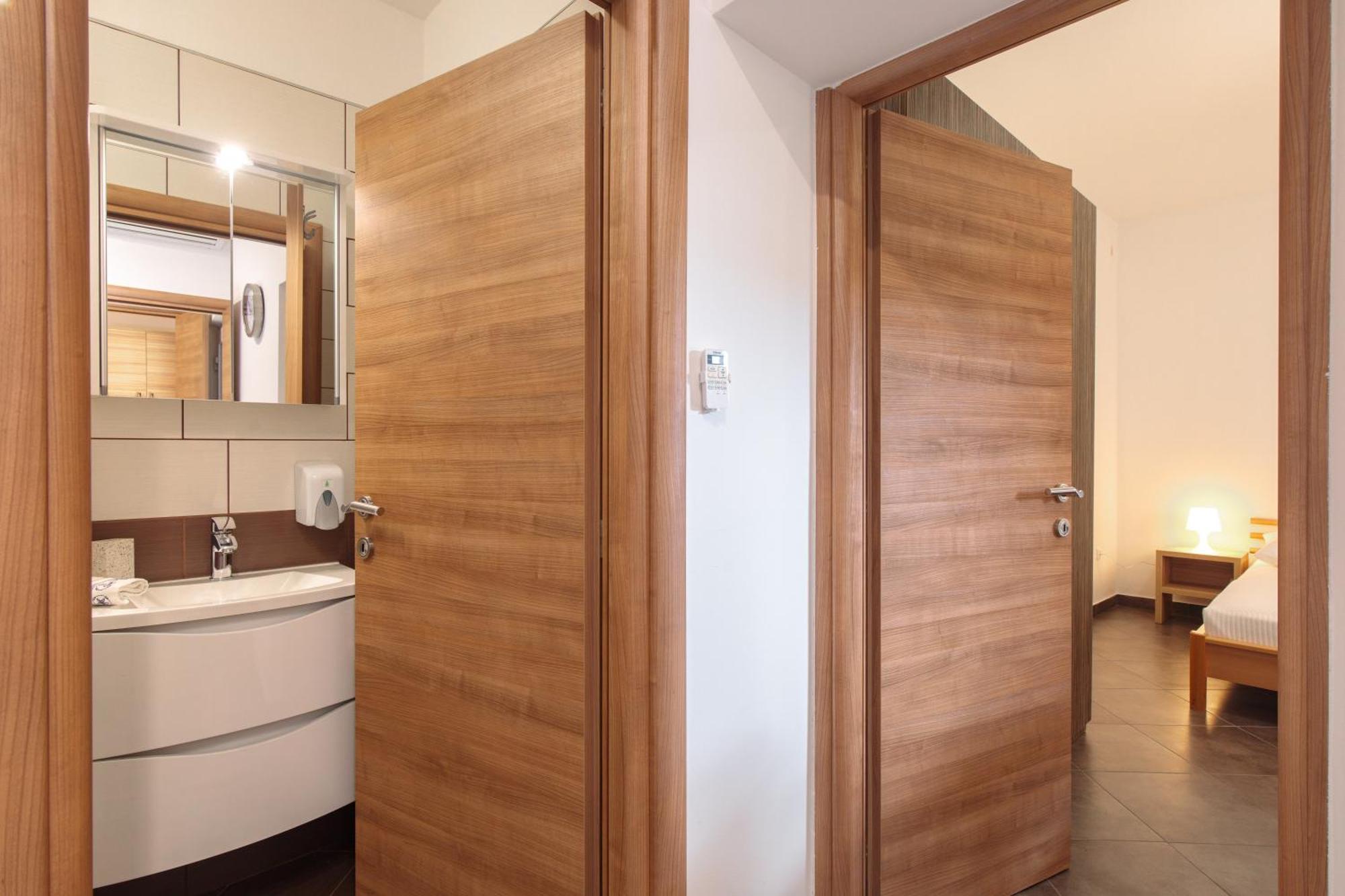 Apartments Tm คิร์ก ภายนอก รูปภาพ