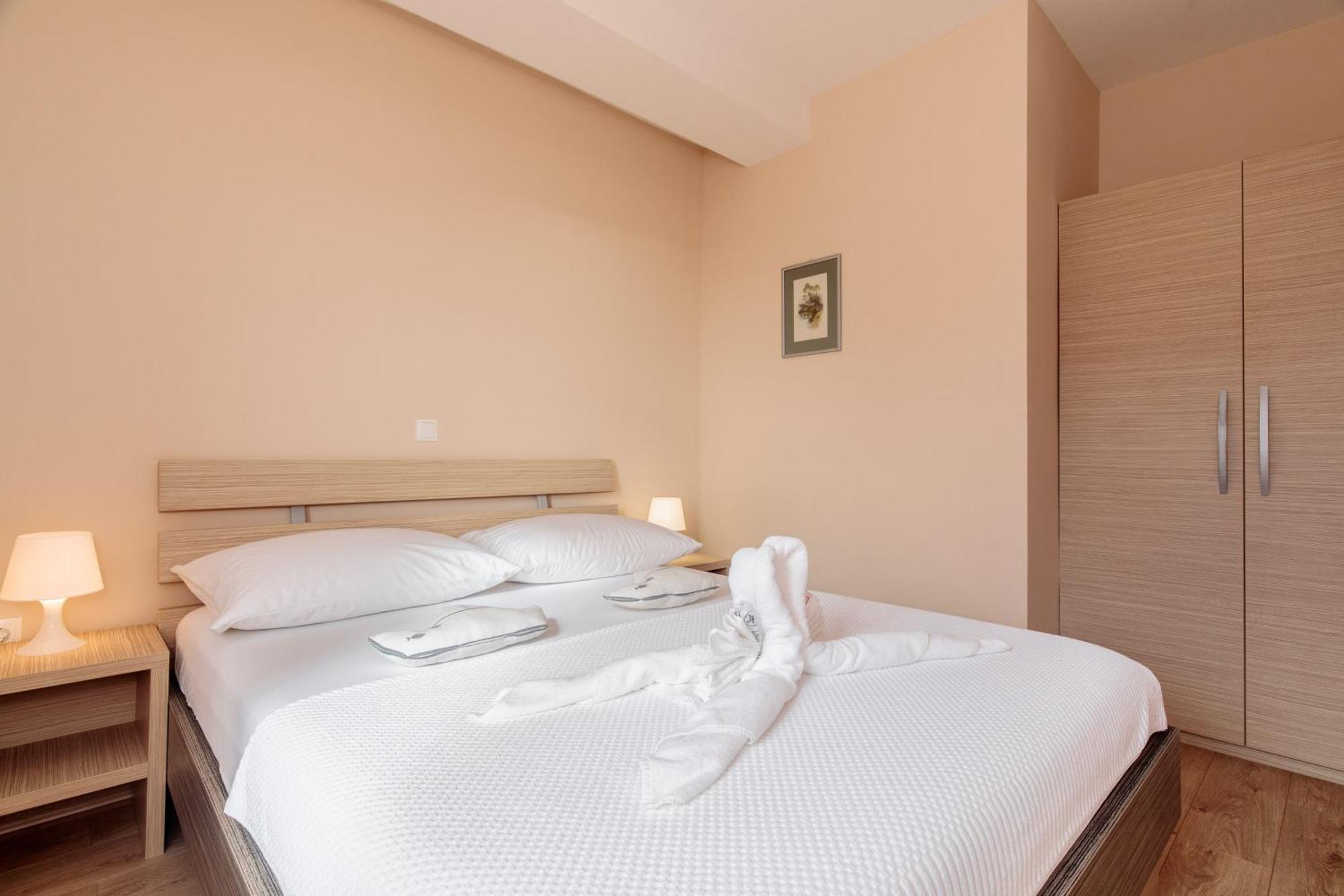 Apartments Tm คิร์ก ภายนอก รูปภาพ