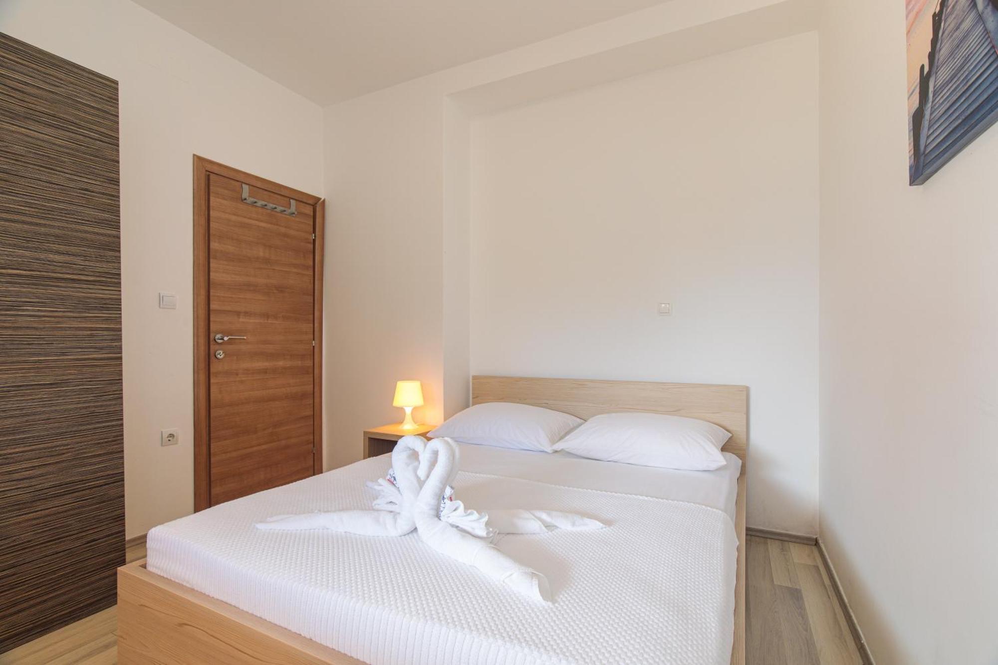 Apartments Tm คิร์ก ภายนอก รูปภาพ